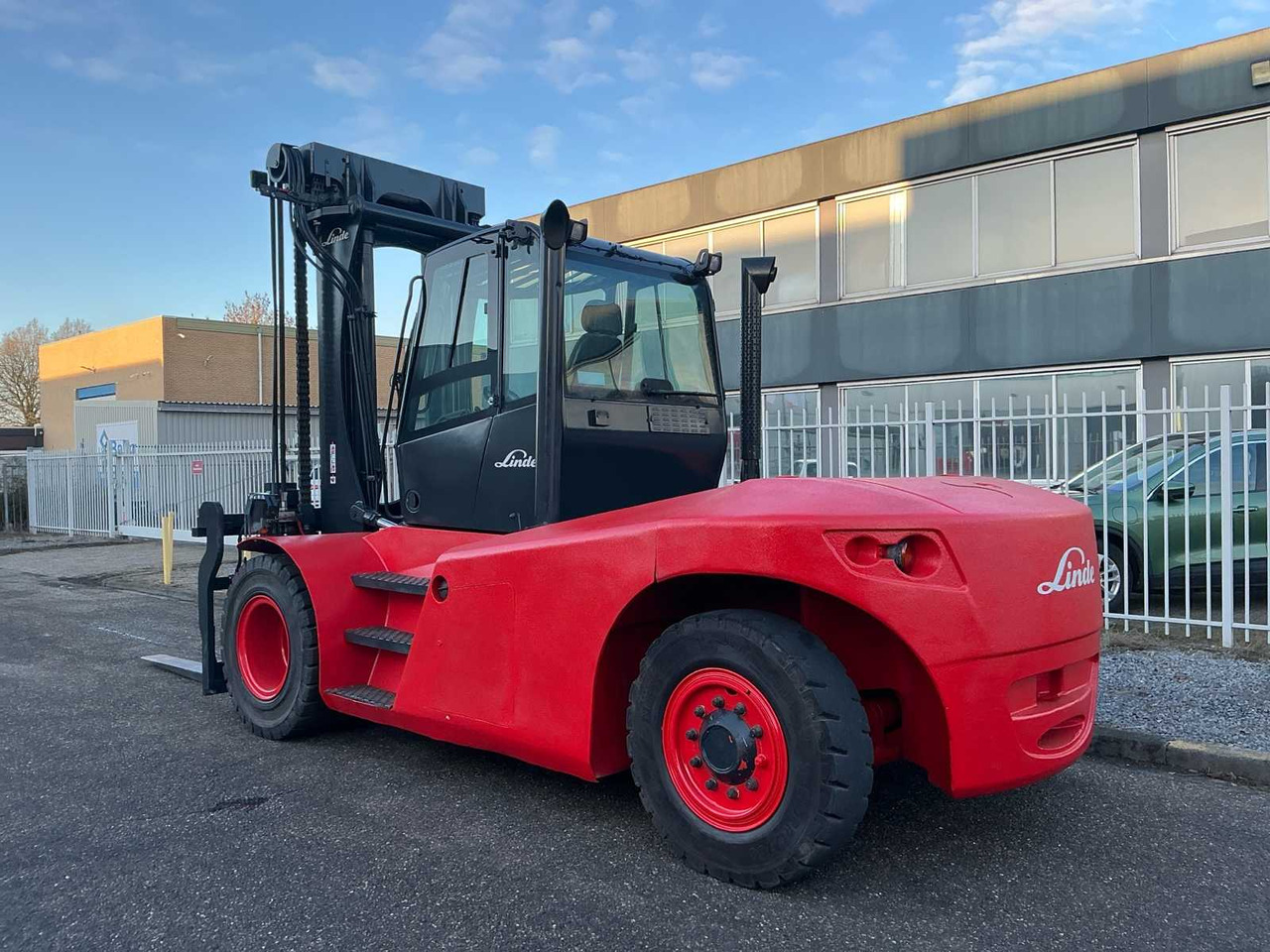 2007 LINDE H180 FORKLIFT - Pirun ngritës: foto 5 2007 LINDE H180 FORKLIFT - Pirun ngritës: foto 5