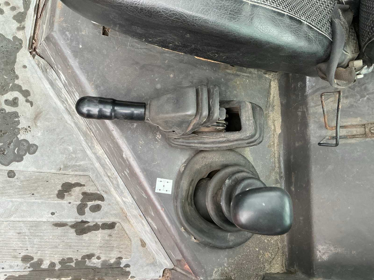 Pirun ngritës 2007 MANITOU M26-4 FORKLIFT: foto 20