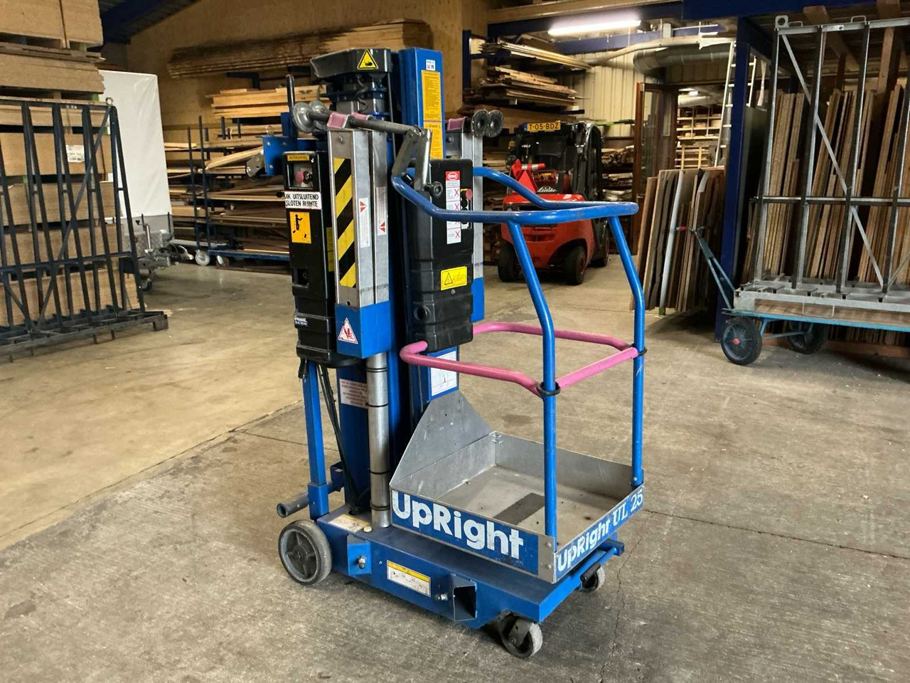 2007 UPRIGHT LL25 A-C AERIAL WORK PLATFORM - Platformë ajrore: foto 5 2007 UPRIGHT LL25 A-C AERIAL WORK PLATFORM - Platformë ajrore: foto 5