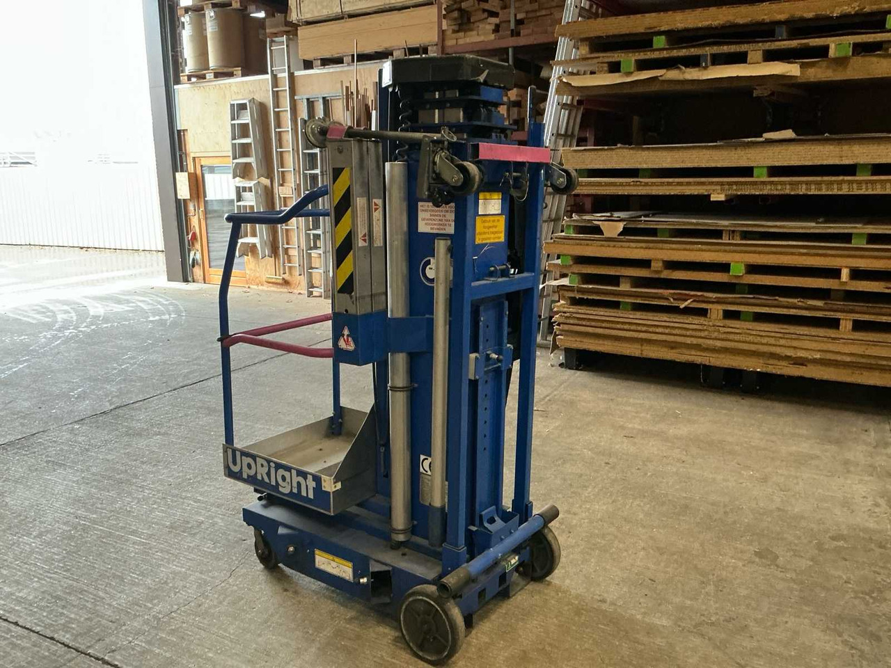 2007 UPRIGHT LL25 A-C AERIAL WORK PLATFORM - Platformë ajrore: foto 3 2007 UPRIGHT LL25 A-C AERIAL WORK PLATFORM - Platformë ajrore: foto 3