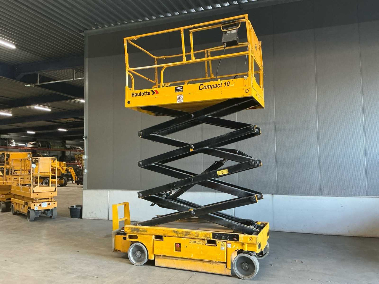 2008 HAULOTTE COMPACT 10 AERIAL PLATFORM - Platformë ajrore: foto 5 2008 HAULOTTE COMPACT 10 AERIAL PLATFORM - Platformë ajrore: foto 5