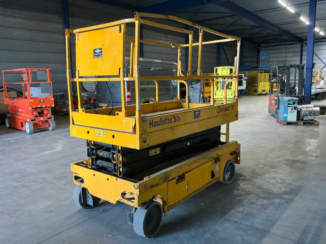 2008 HAULOTTE COMPACT 10 AERIAL PLATFORM - Platformë ajrore: foto 4 2008 HAULOTTE COMPACT 10 AERIAL PLATFORM - Platformë ajrore: foto 4