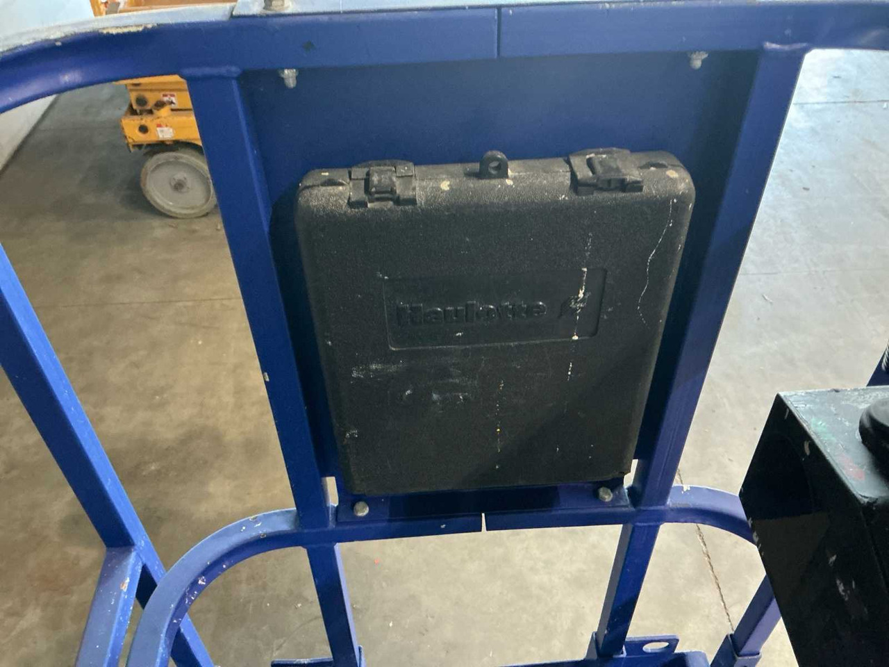 Platformë ajrore 2011 HAULOTTE COMPACT 8 AERIAL PLATFORM: foto 16 Platformë ajrore 2011 HAULOTTE COMPACT 8 AERIAL PLATFORM: foto 16