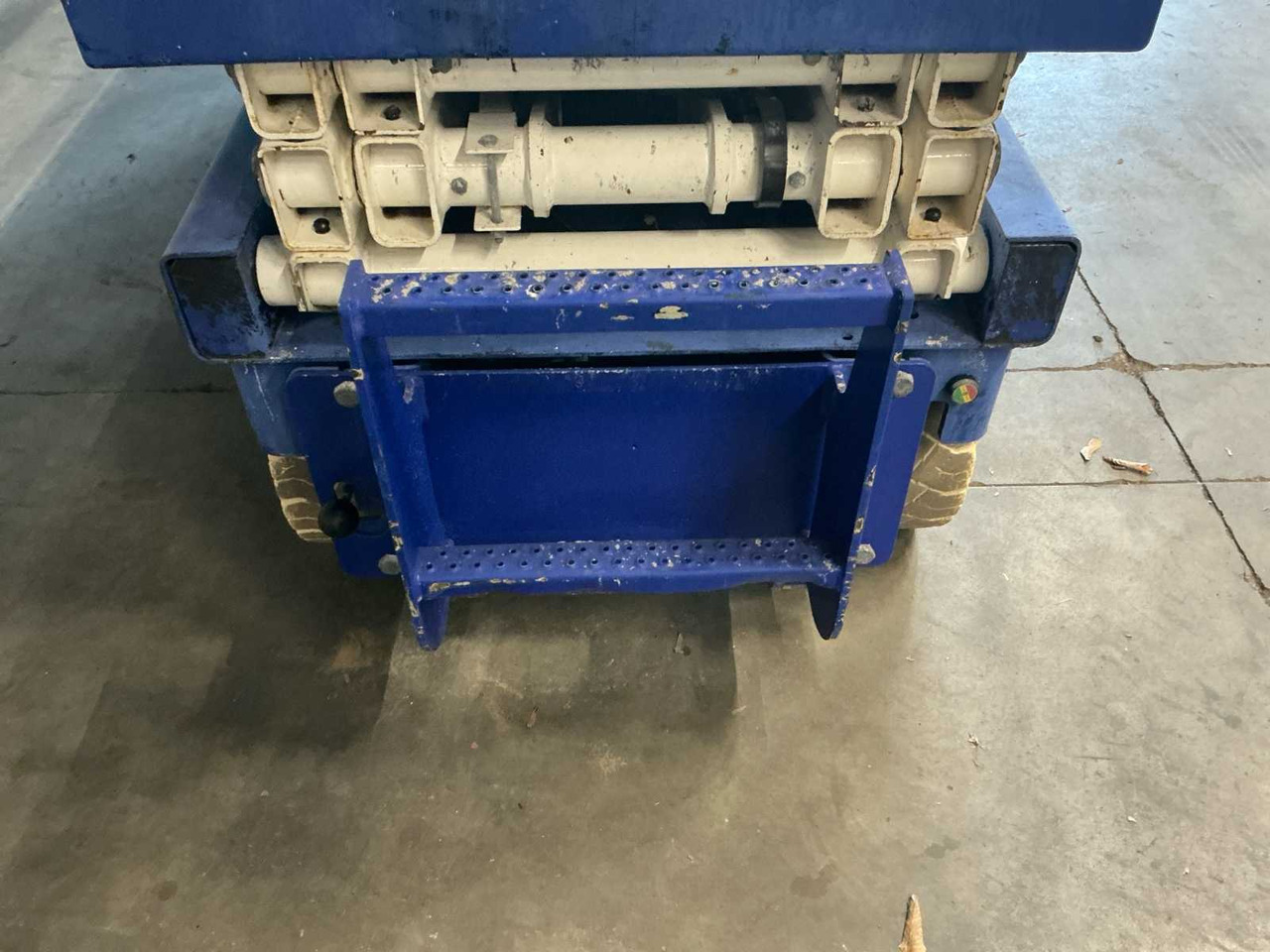 Platformë ajrore 2011 HAULOTTE COMPACT 8 AERIAL PLATFORM: foto 12 Platformë ajrore 2011 HAULOTTE COMPACT 8 AERIAL PLATFORM: foto 12