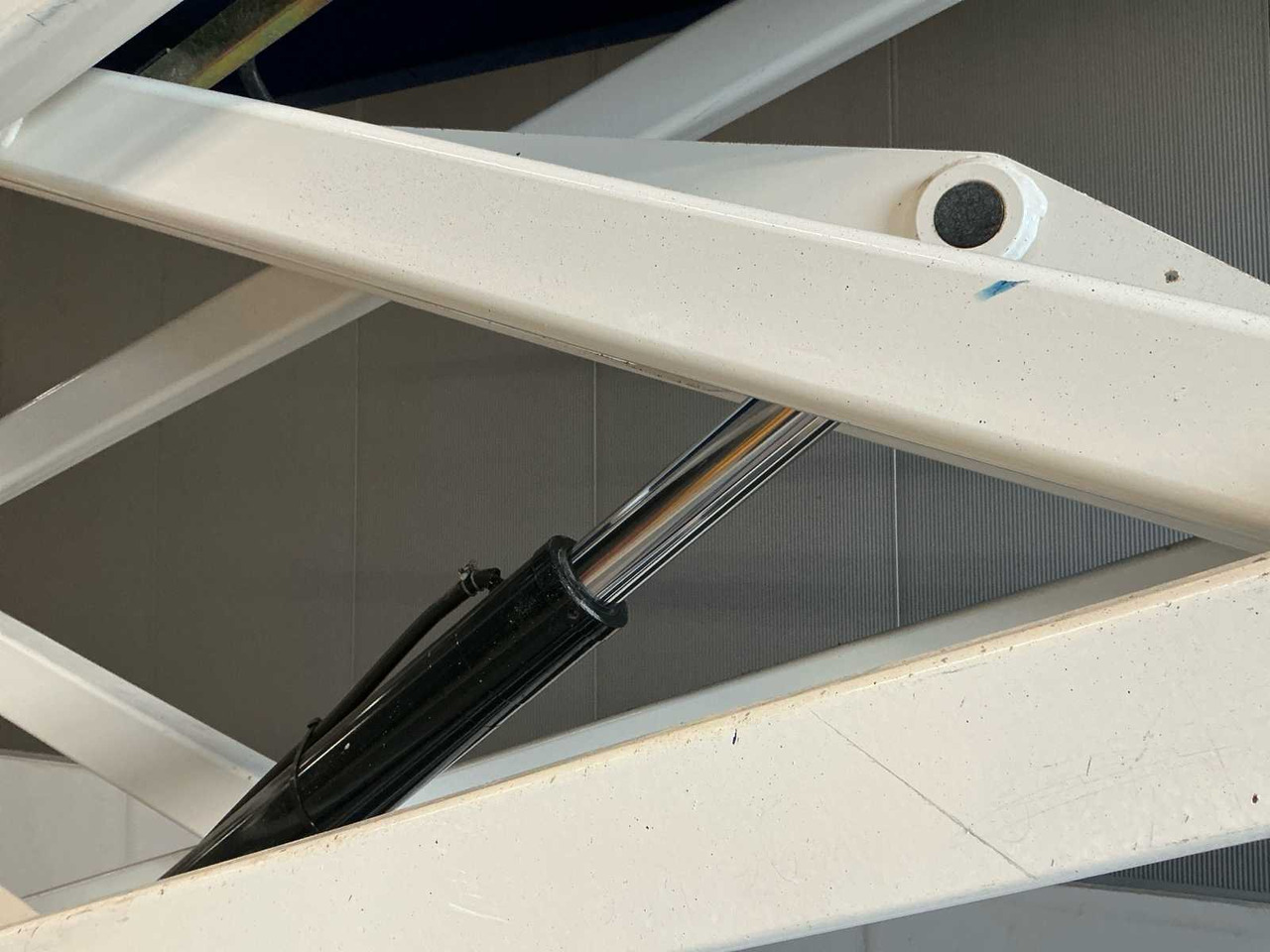 Platformë ajrore 2011 HAULOTTE COMPACT 8 AERIAL PLATFORM: foto 17 Platformë ajrore 2011 HAULOTTE COMPACT 8 AERIAL PLATFORM: foto 17