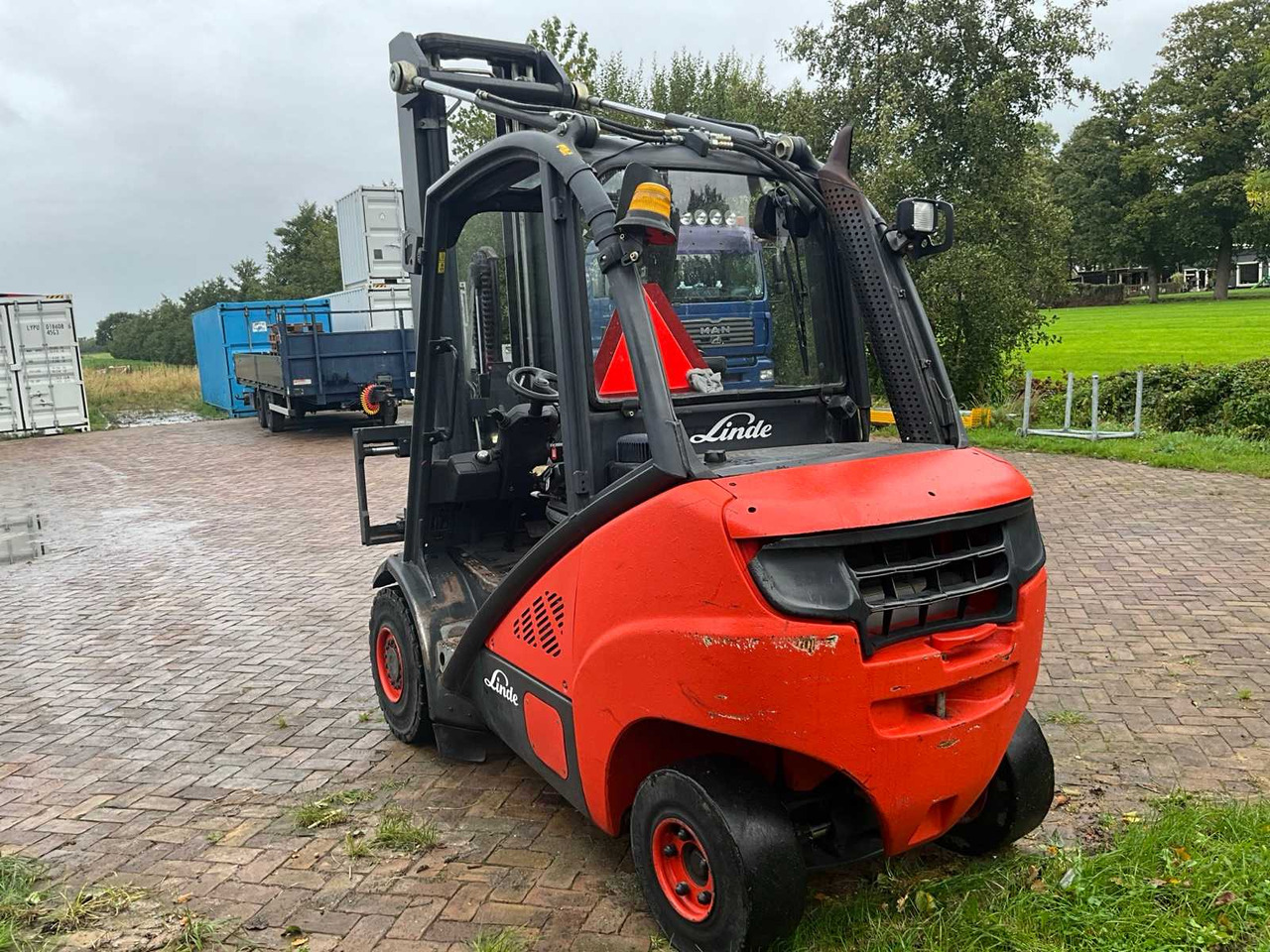 2012 - LINDE - HD30 - 3 TON - DIESEL - FORKLIFT TRUCK - Pirun ngritës: foto 3 2012 - LINDE - HD30 - 3 TON - DIESEL - FORKLIFT TRUCK - Pirun ngritës: foto 3