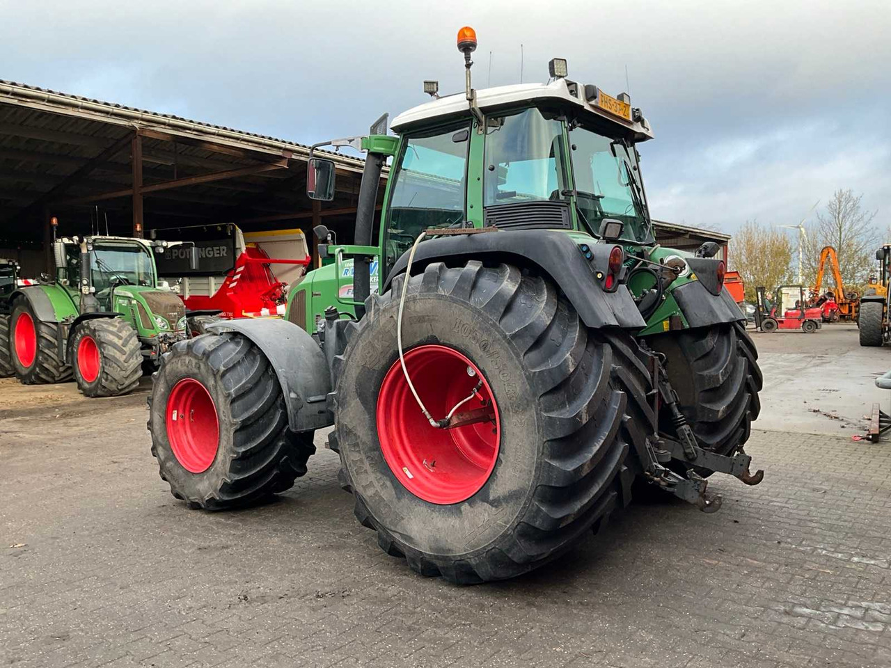 2013 FENDT 415 TMS ALL-WHEEL DRIVE FARM TRACTOR - Traktor: foto 4 2013 FENDT 415 TMS ALL-WHEEL DRIVE FARM TRACTOR - Traktor: foto 4