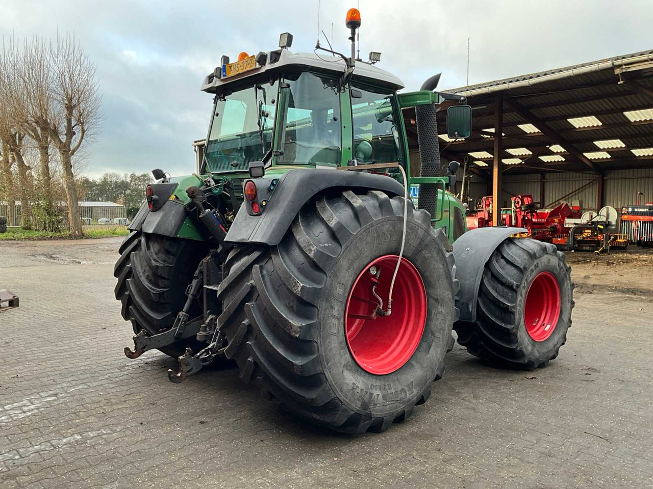 2013 FENDT 415 TMS ALL-WHEEL DRIVE FARM TRACTOR - Traktor: foto 3 2013 FENDT 415 TMS ALL-WHEEL DRIVE FARM TRACTOR - Traktor: foto 3