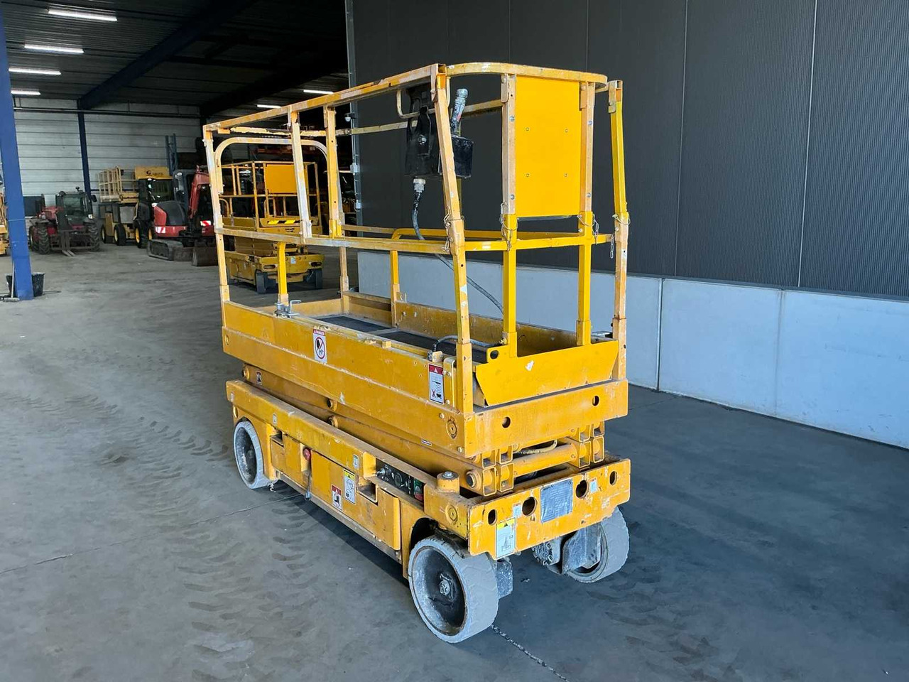 2013 HAULOTTE COMPACT 8 AERIAL PLATFORM - Platformë ajrore: foto 3 2013 HAULOTTE COMPACT 8 AERIAL PLATFORM - Platformë ajrore: foto 3