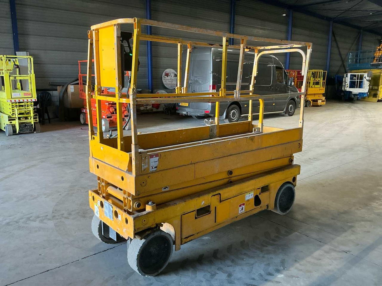 2013 HAULOTTE COMPACT 8 AERIAL PLATFORM - Platformë ajrore: foto 4 2013 HAULOTTE COMPACT 8 AERIAL PLATFORM - Platformë ajrore: foto 4