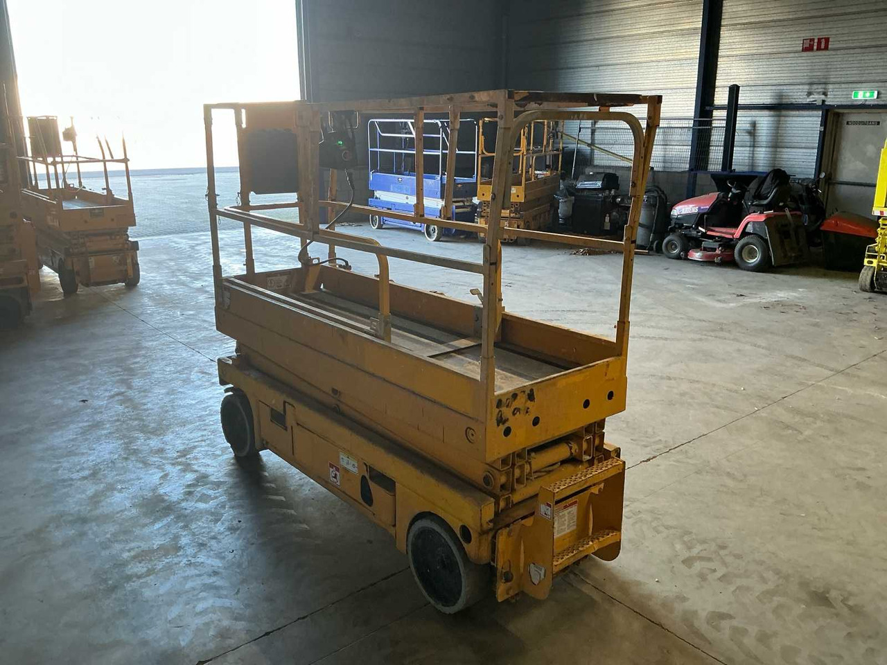 Platformë ajrore 2013 HAULOTTE COMPACT 8 AERIAL PLATFORM: foto 11 Platformë ajrore 2013 HAULOTTE COMPACT 8 AERIAL PLATFORM: foto 11