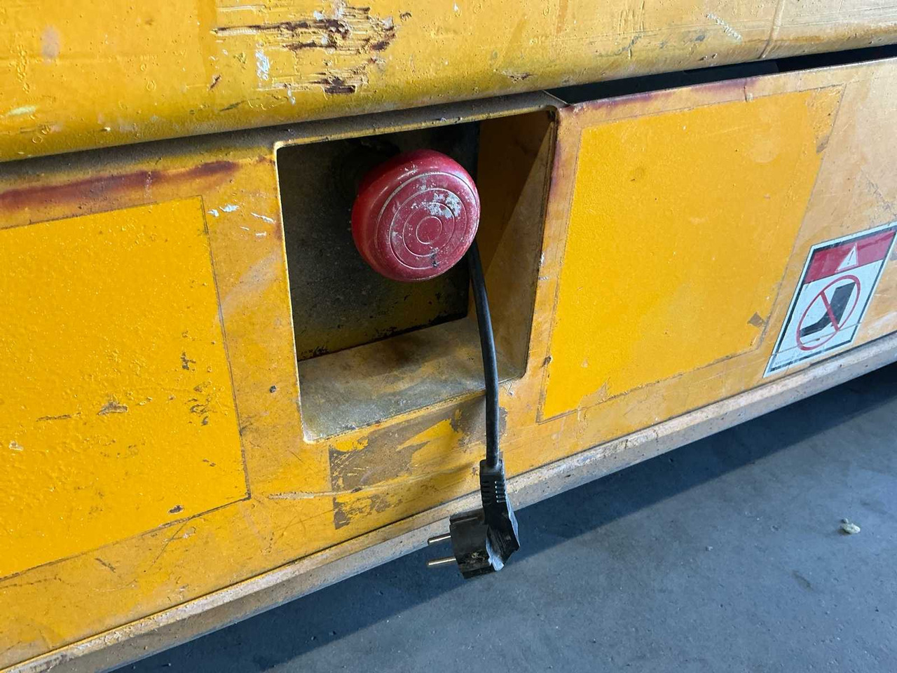 Platformë ajrore 2013 HAULOTTE COMPACT 8 AERIAL PLATFORM: foto 16 Platformë ajrore 2013 HAULOTTE COMPACT 8 AERIAL PLATFORM: foto 16