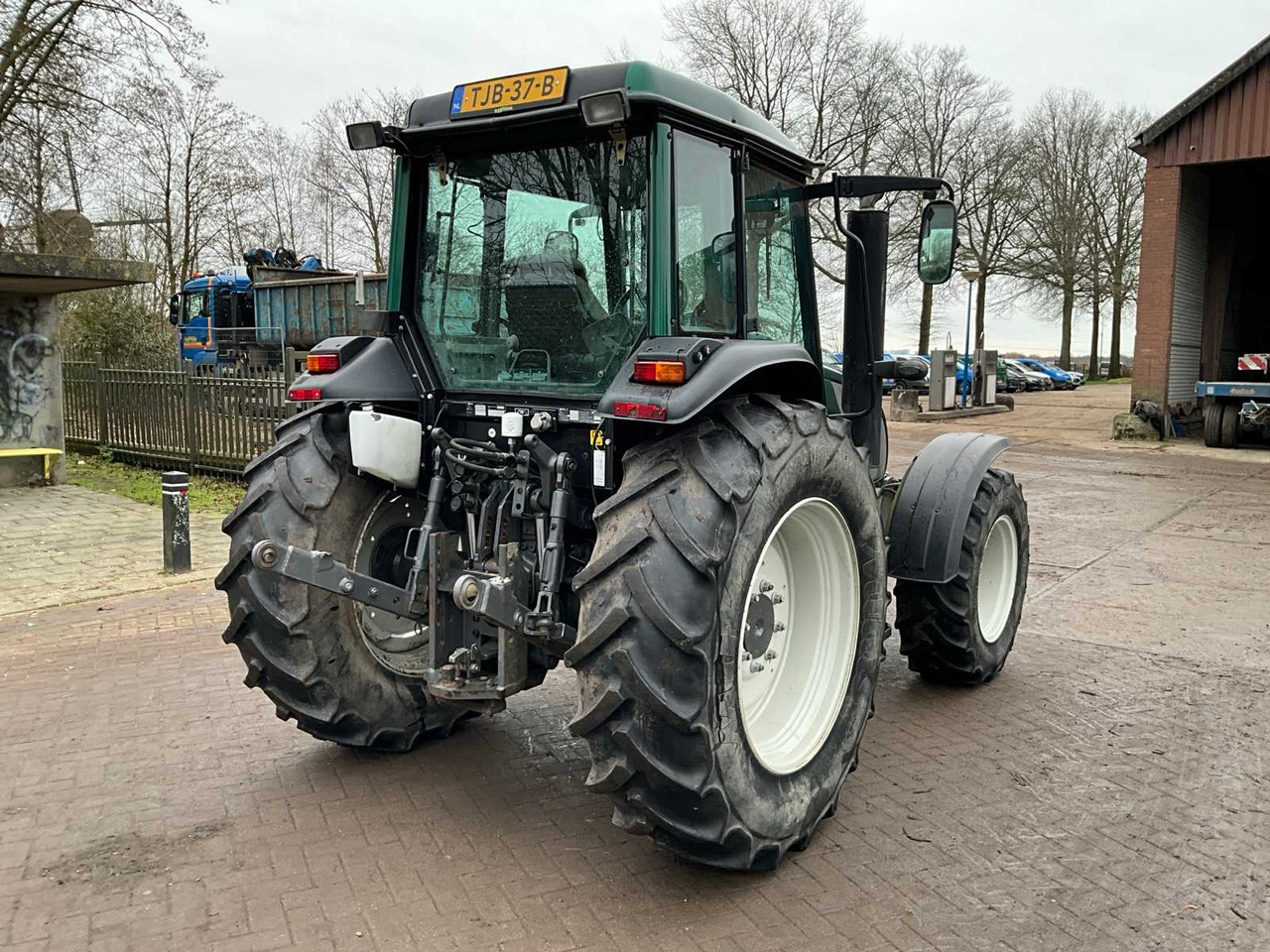 2016 VALTRA A93 H ALL-WHEEL DRIVE FARM TRACTOR - Traktor: foto 4 2016 VALTRA A93 H ALL-WHEEL DRIVE FARM TRACTOR - Traktor: foto 4