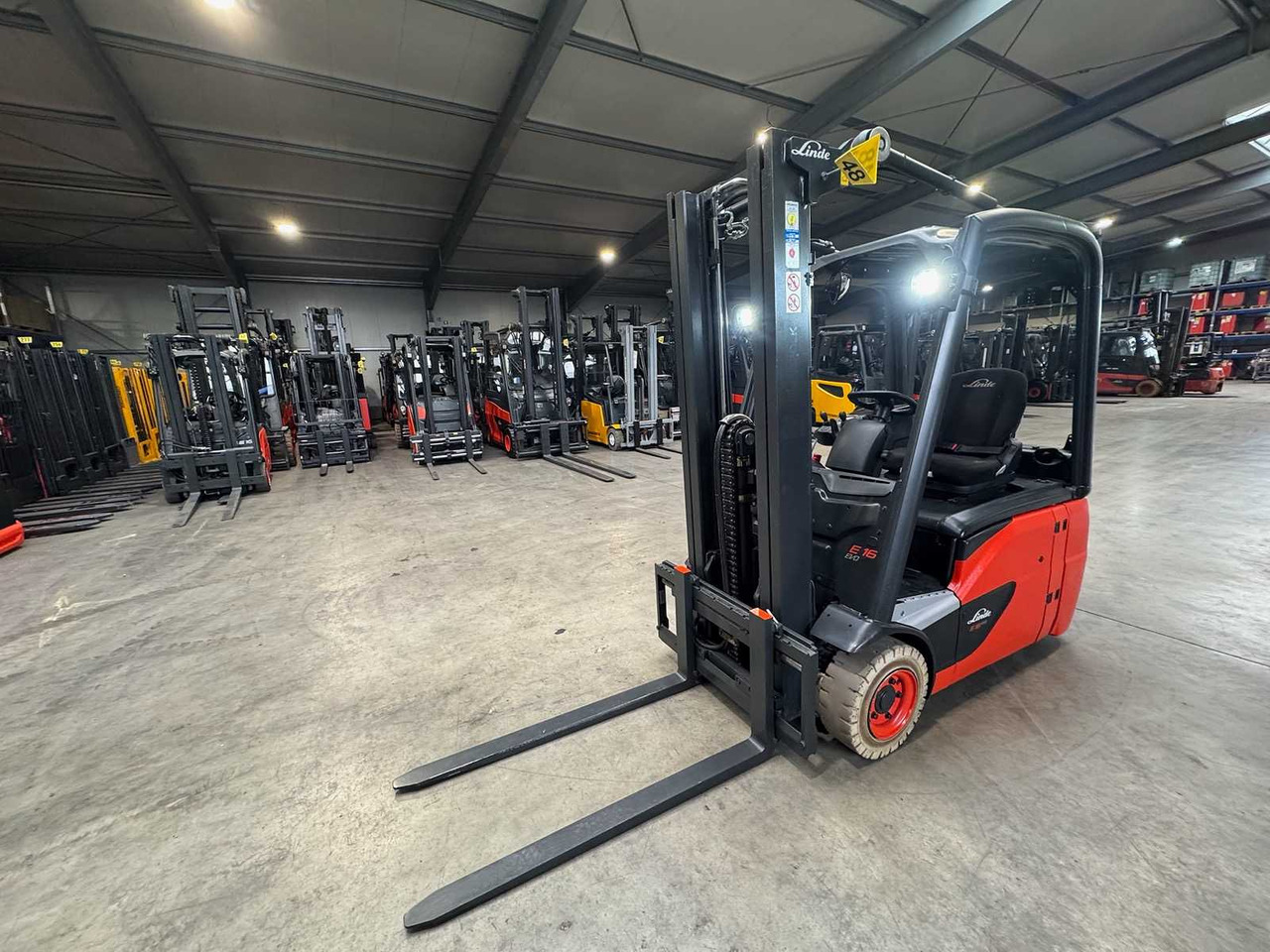 2017 SERVICE+UVV 11/2026 LINDE E16 1,600KG ELECTRIC FORKLIFT 5,866 HOURS - Pirun ngritës: foto 3 2017 SERVICE+UVV 11/2026 LINDE E16 1,600KG ELECTRIC FORKLIFT 5,866 HOURS - Pirun ngritës: foto 3