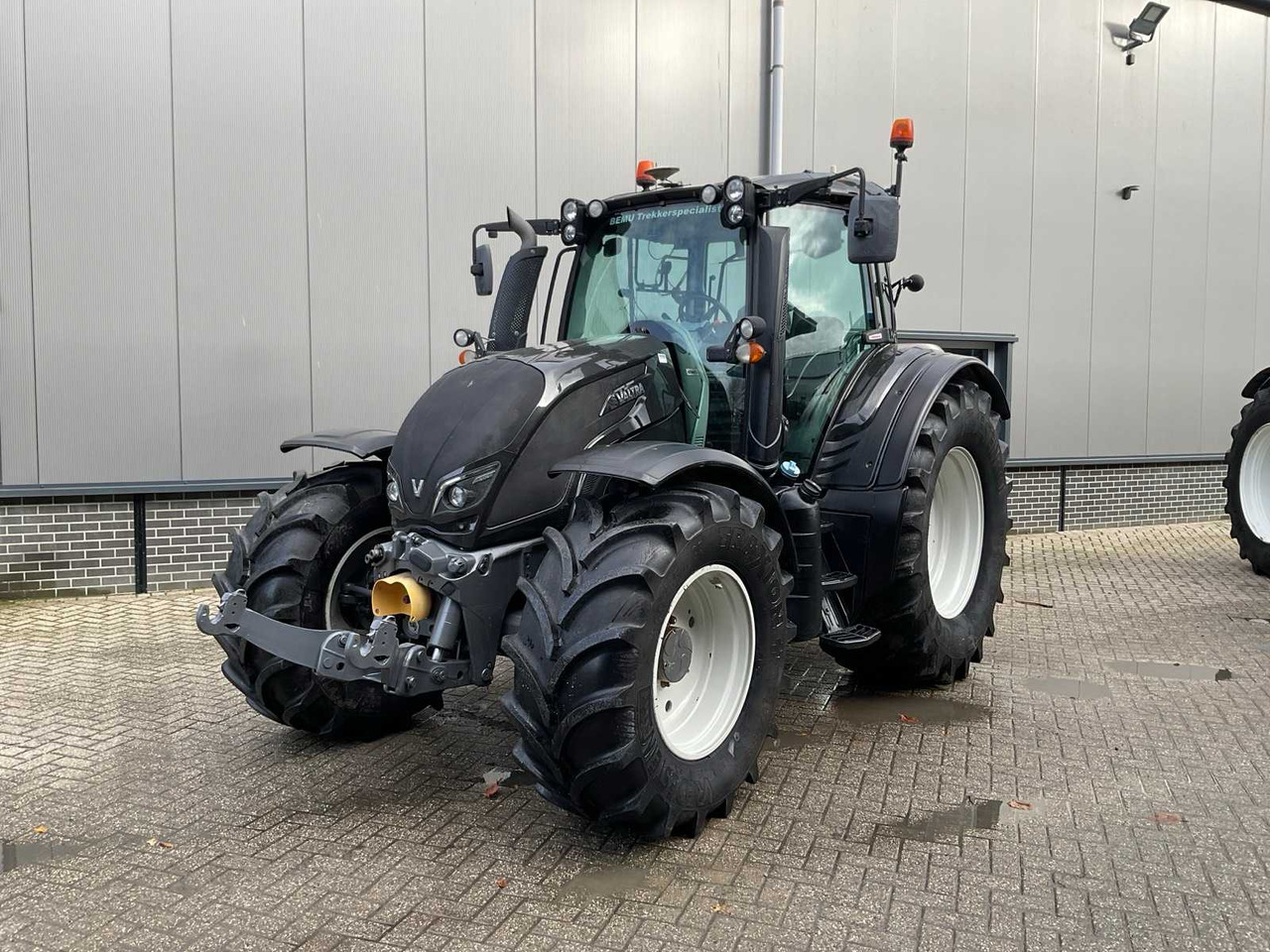2017 VALTRA N174 DIRECT ALL-WHEEL DRIVE FARM TRACTOR - Traktor: foto 2 2017 VALTRA N174 DIRECT ALL-WHEEL DRIVE FARM TRACTOR - Traktor: foto 2
