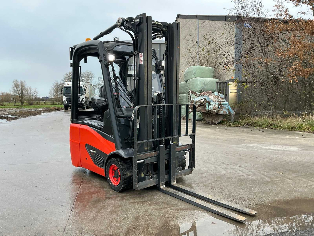 2018 LINDE E16C-02 FORKLIFT - Pirun ngritës: foto 2 2018 LINDE E16C-02 FORKLIFT - Pirun ngritës: foto 2
