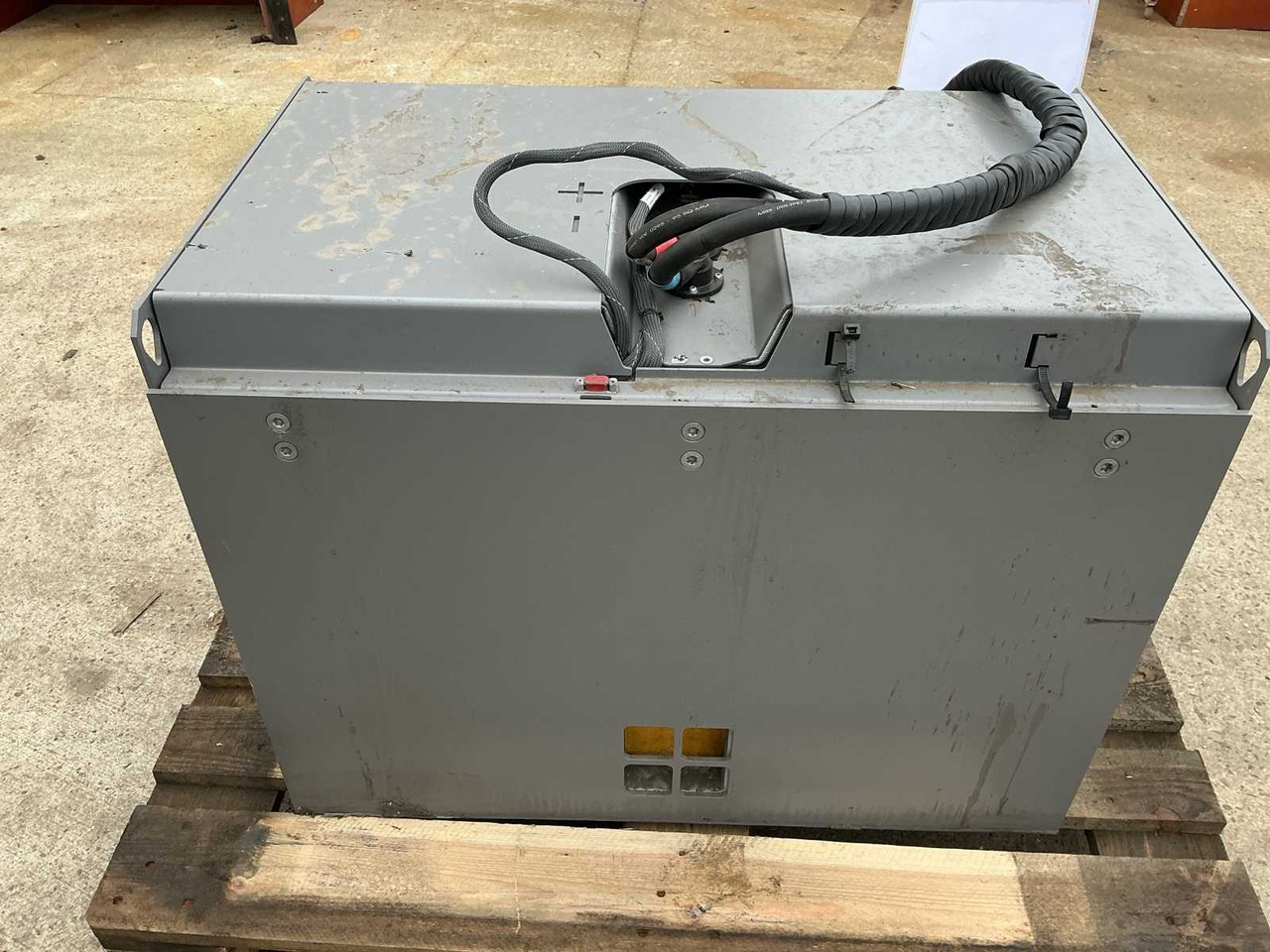 2019 JUNGHEINRICH 48V LIB 360 SB FORKLIFT BATTERY - Pirun ngritës: foto 4 2019 JUNGHEINRICH 48V LIB 360 SB FORKLIFT BATTERY - Pirun ngritës: foto 4