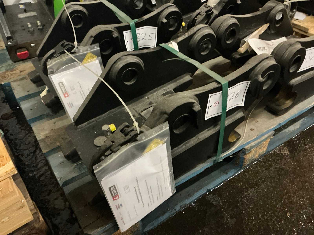 2022 YANMAR HCSW08 QUICK COUPLER, HYDR. - Fadrom me goma: foto 1 2022 YANMAR HCSW08 QUICK COUPLER, HYDR. - Fadrom me goma: foto 1