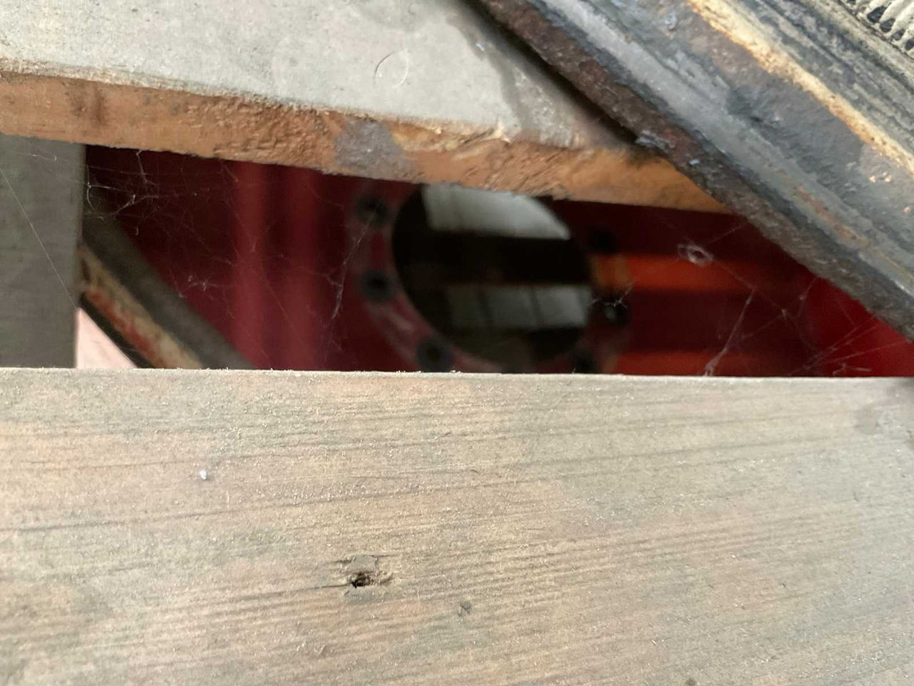 28x42” - Goma dhe bandazhe për Traktor: foto 3 28x42” - Goma dhe bandazhe për Traktor: foto 3