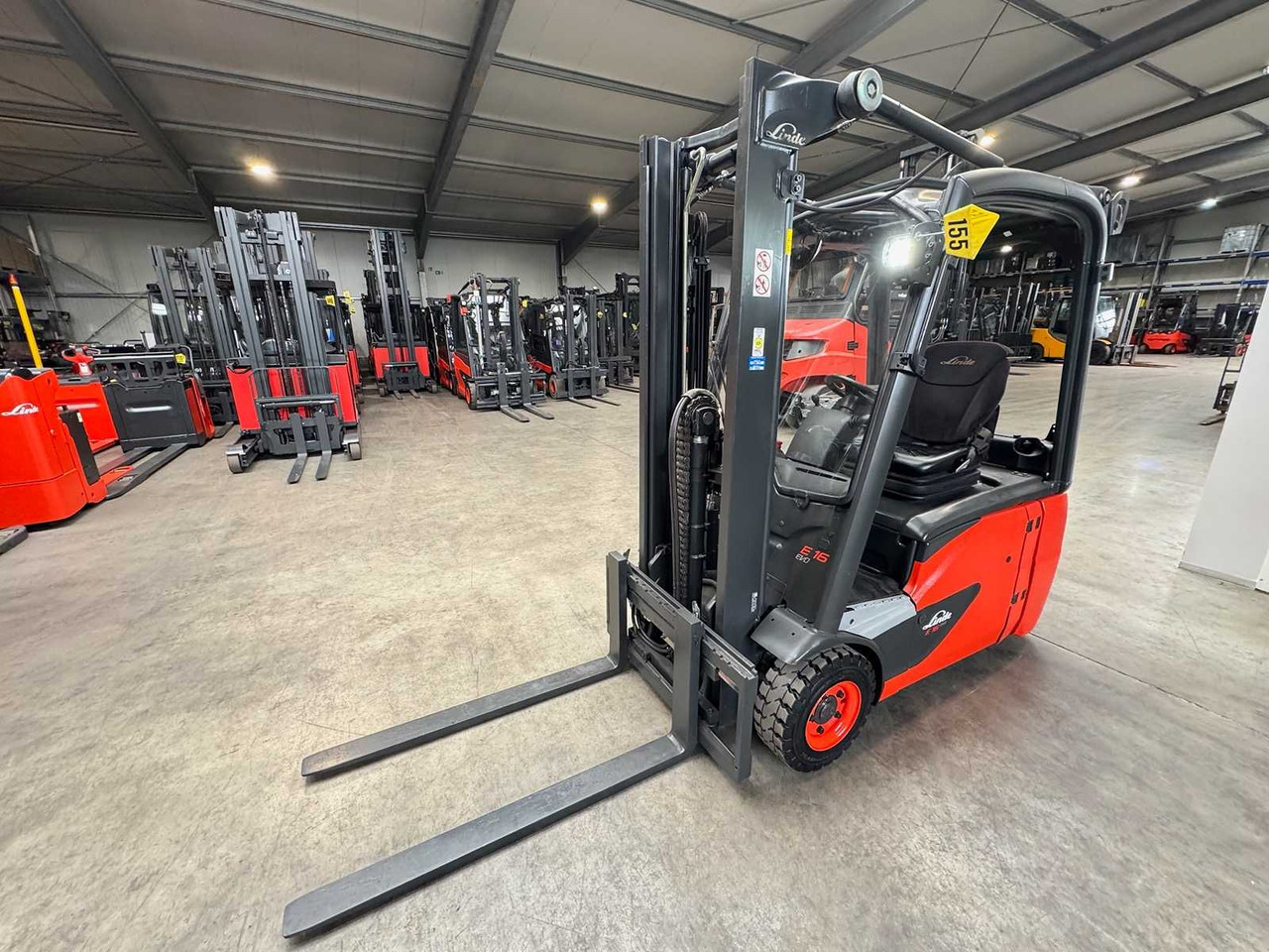 BATTERY 2021 SERVICE + UVV 07/26 LINDE E16 EVO 1,600KG DUPLEX FREE LIFT ELECTRIC FORKLIFT - Pirun ngritës: foto 4 BATTERY 2021 SERVICE + UVV 07/26 LINDE E16 EVO 1,600KG DUPLEX FREE LIFT ELECTRIC FORKLIFT - Pirun ngritës: foto 4