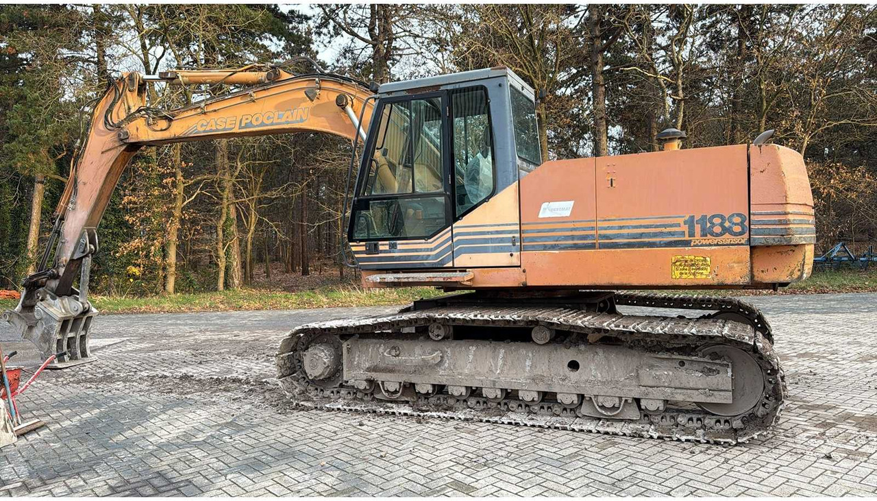 CASE - 1996 - 1188 - CRAWLER EXCAVATOR - Ekskavator: foto 1 CASE - 1996 - 1188 - CRAWLER EXCAVATOR - Ekskavator: foto 1