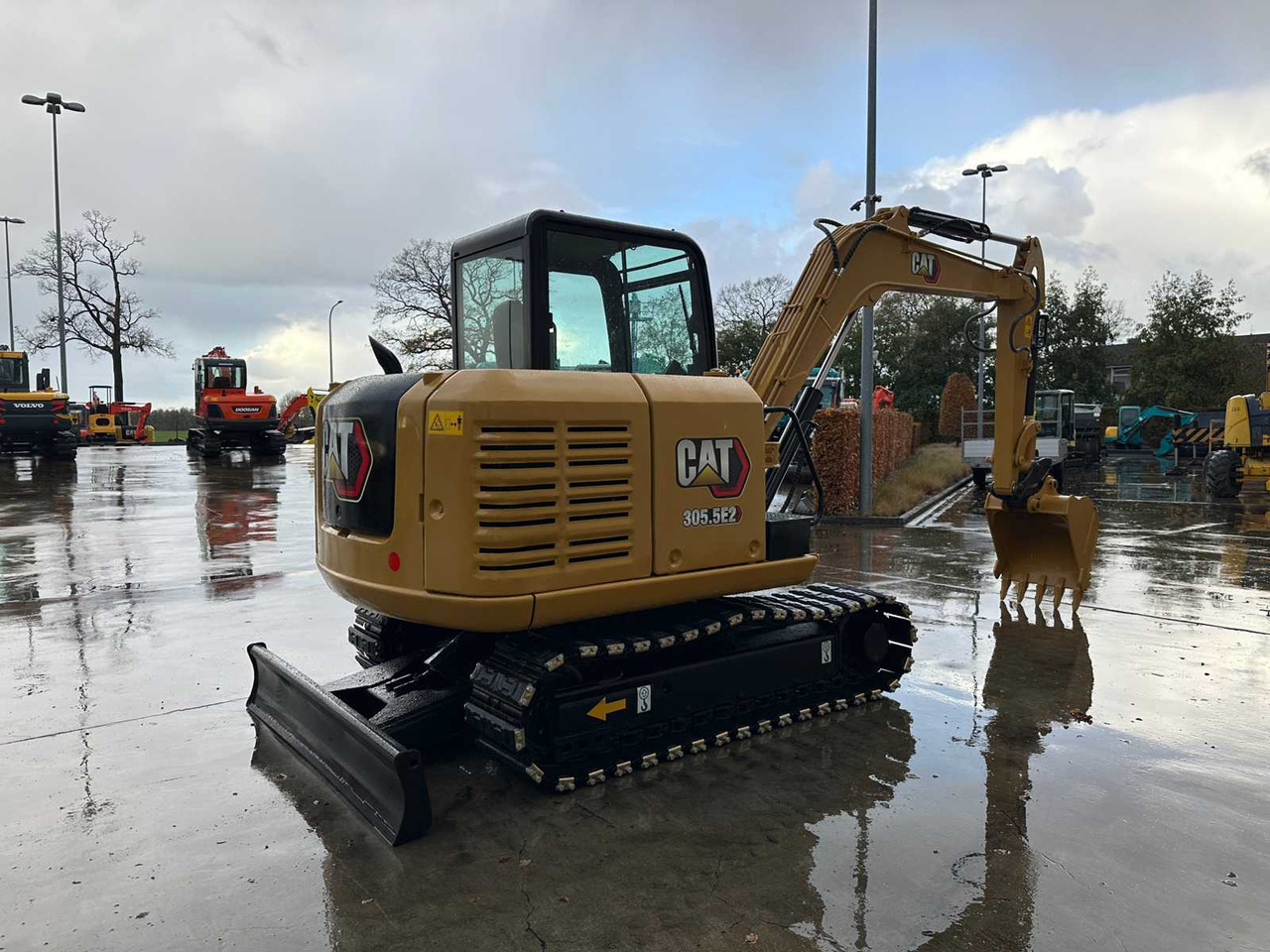 CATERPILLAR - 2017 - 305.5E2 - MIDI EXCAVATOR - Ekskavator: foto 4 CATERPILLAR - 2017 - 305.5E2 - MIDI EXCAVATOR - Ekskavator: foto 4