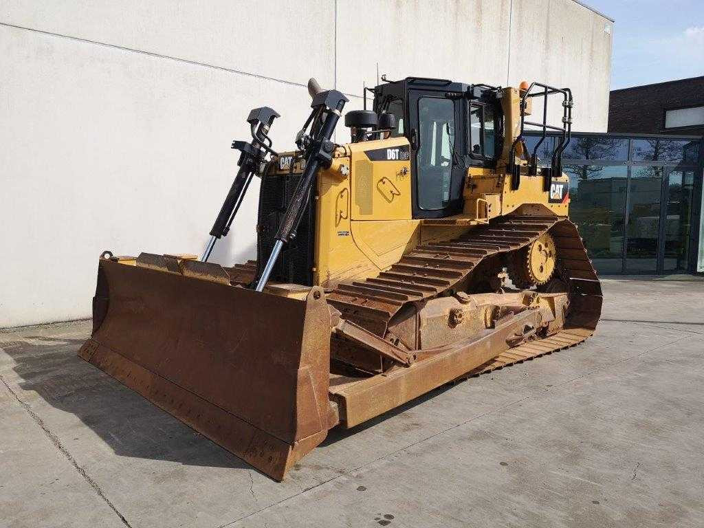 CATERPILLAR D6T LGP - Buldozer: foto 2 CATERPILLAR D6T LGP - Buldozer: foto 2