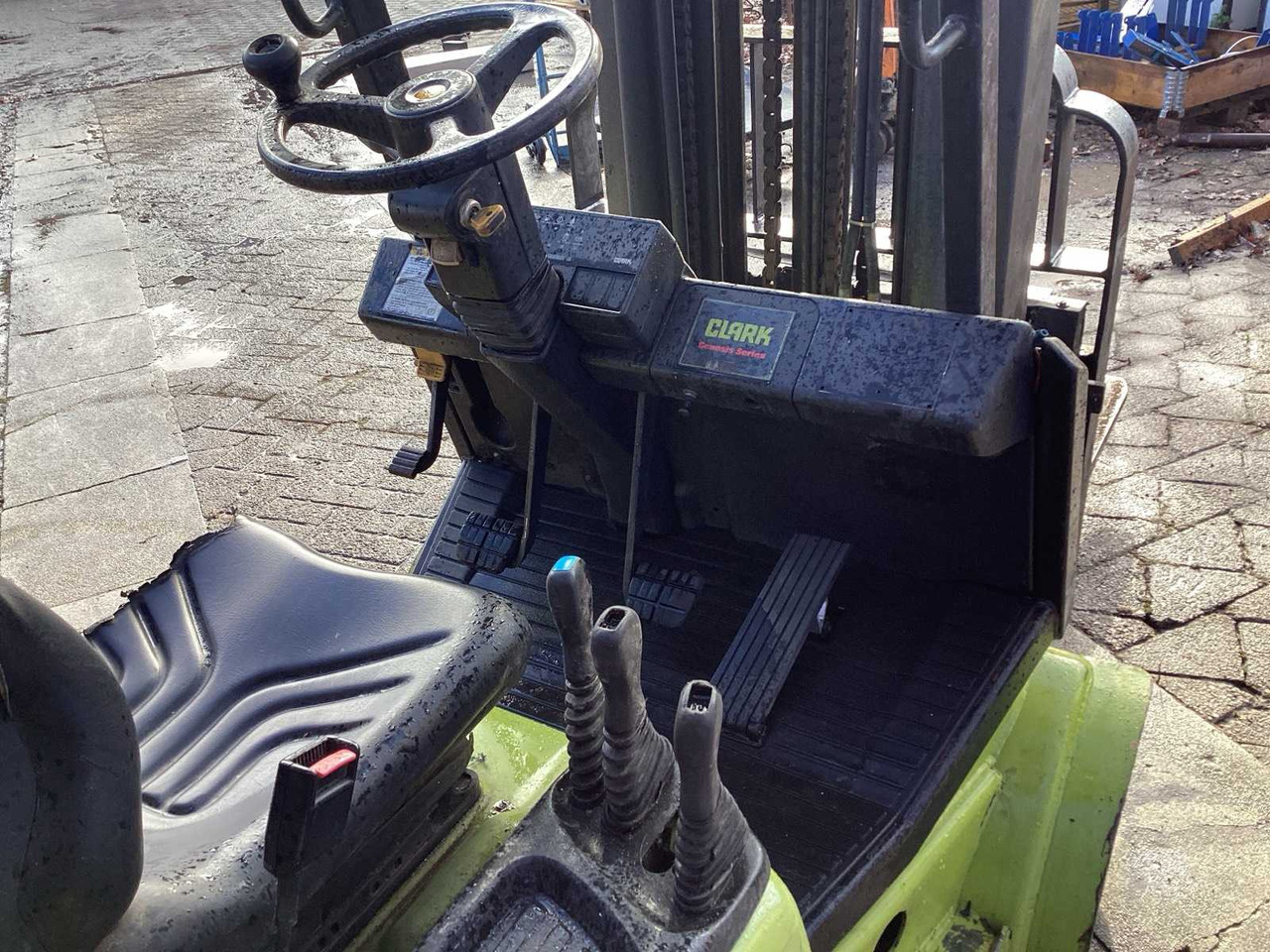 Pirun ngritës CLARK - 1999 - CGC30 - FORKLIFT 7300 MM: foto 12