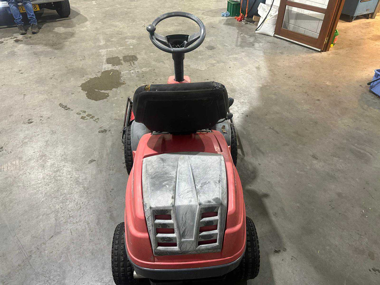 Castelgarden xm 110 - Korrëse bari i kopshtit: foto 3 Castelgarden xm 110 - Korrëse bari i kopshtit: foto 3