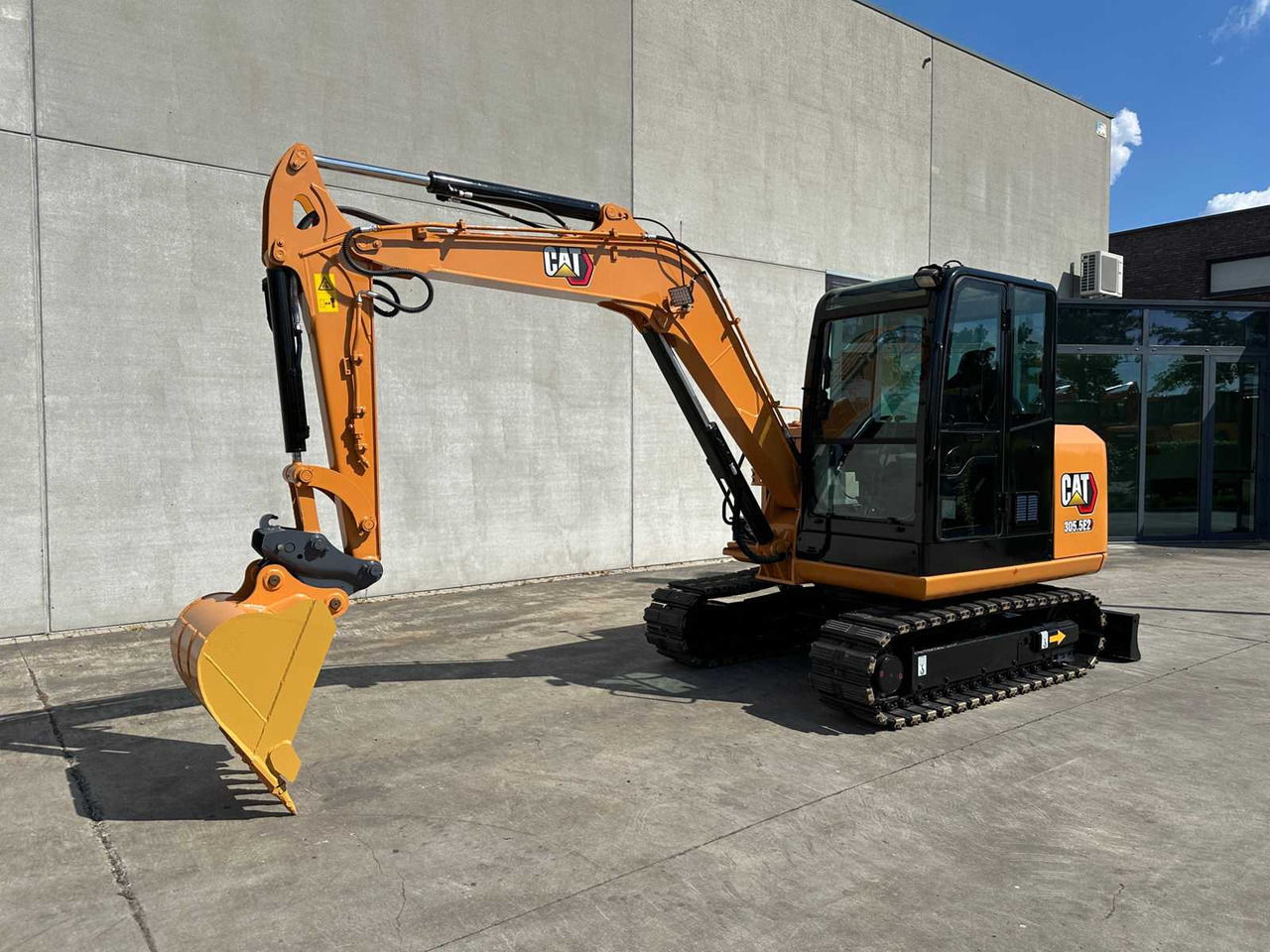 Caterpillar 305.5E2 - Ekskavator me zinxhirë: foto 1 Caterpillar 305.5E2 - Ekskavator me zinxhirë: foto 1
