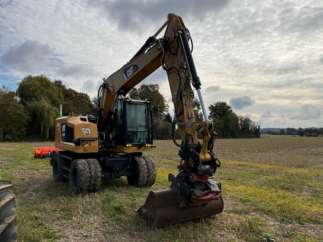 Caterpillar M314F - Ekskavator me goma: foto 2 Caterpillar M314F - Ekskavator me goma: foto 2