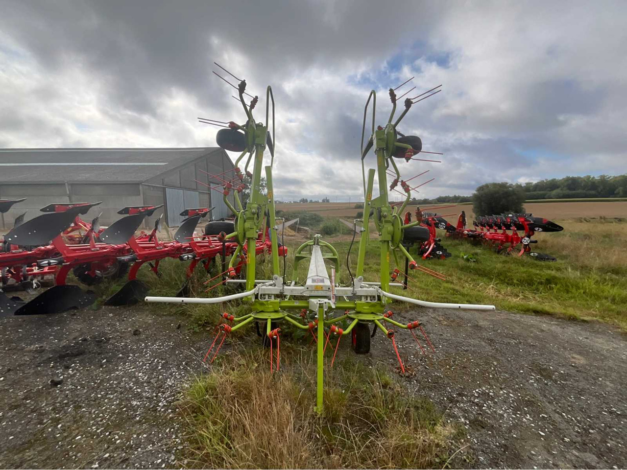 Claas Volto 700 - Trince për gjethet e patates: foto 2 Claas Volto 700 - Trince për gjethet e patates: foto 2