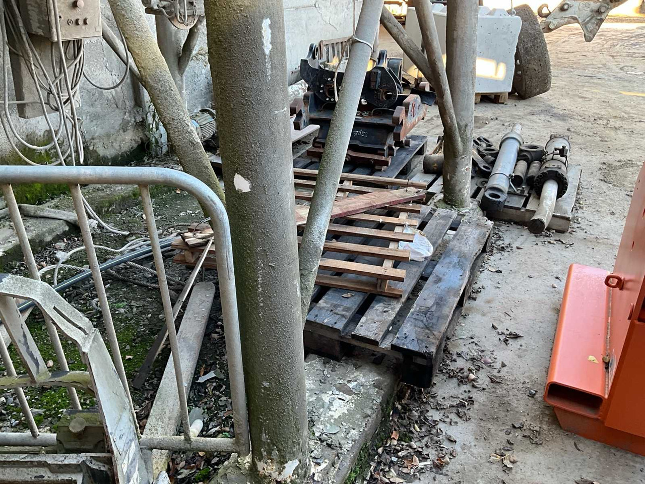 Concrete silo - Pajisje betoni: foto 5 Concrete silo - Pajisje betoni: foto 5