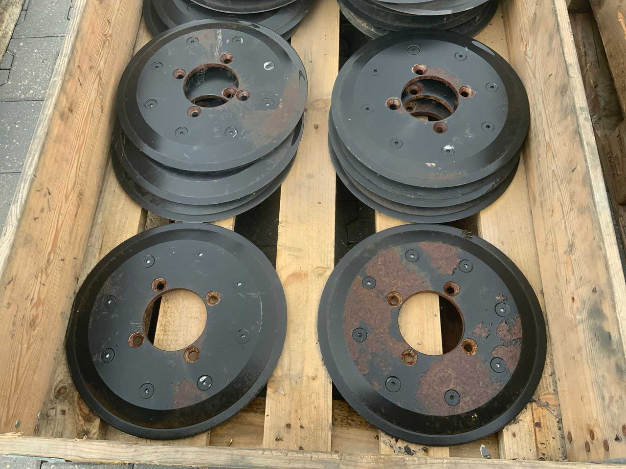 Cutting discs slurry injector (18x) - Pajisje plehërimi: foto 3 Cutting discs slurry injector (18x) - Pajisje plehërimi: foto 3