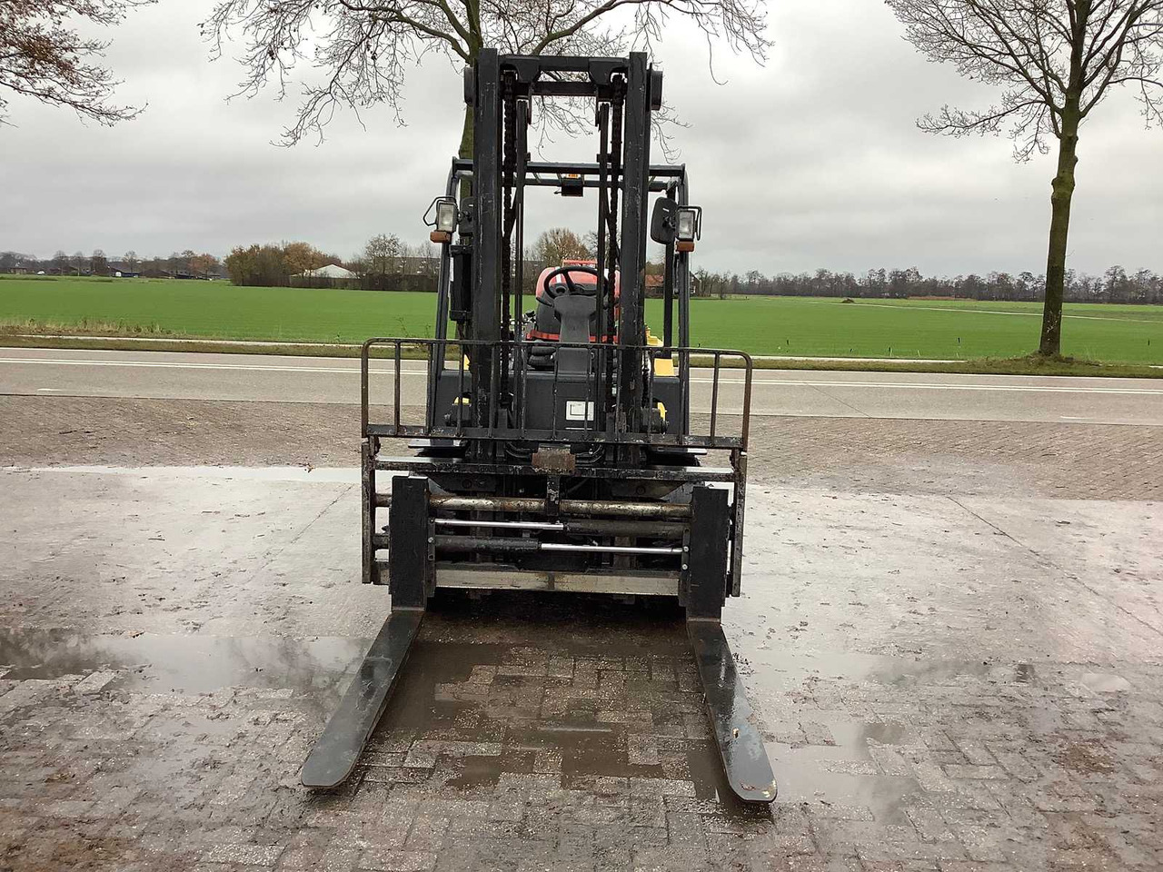 DOOSAN - 2010 - G50C-5 LP PRO5 - FORKLIFT - Pirun ngritës: foto 3 DOOSAN - 2010 - G50C-5 LP PRO5 - FORKLIFT - Pirun ngritës: foto 3