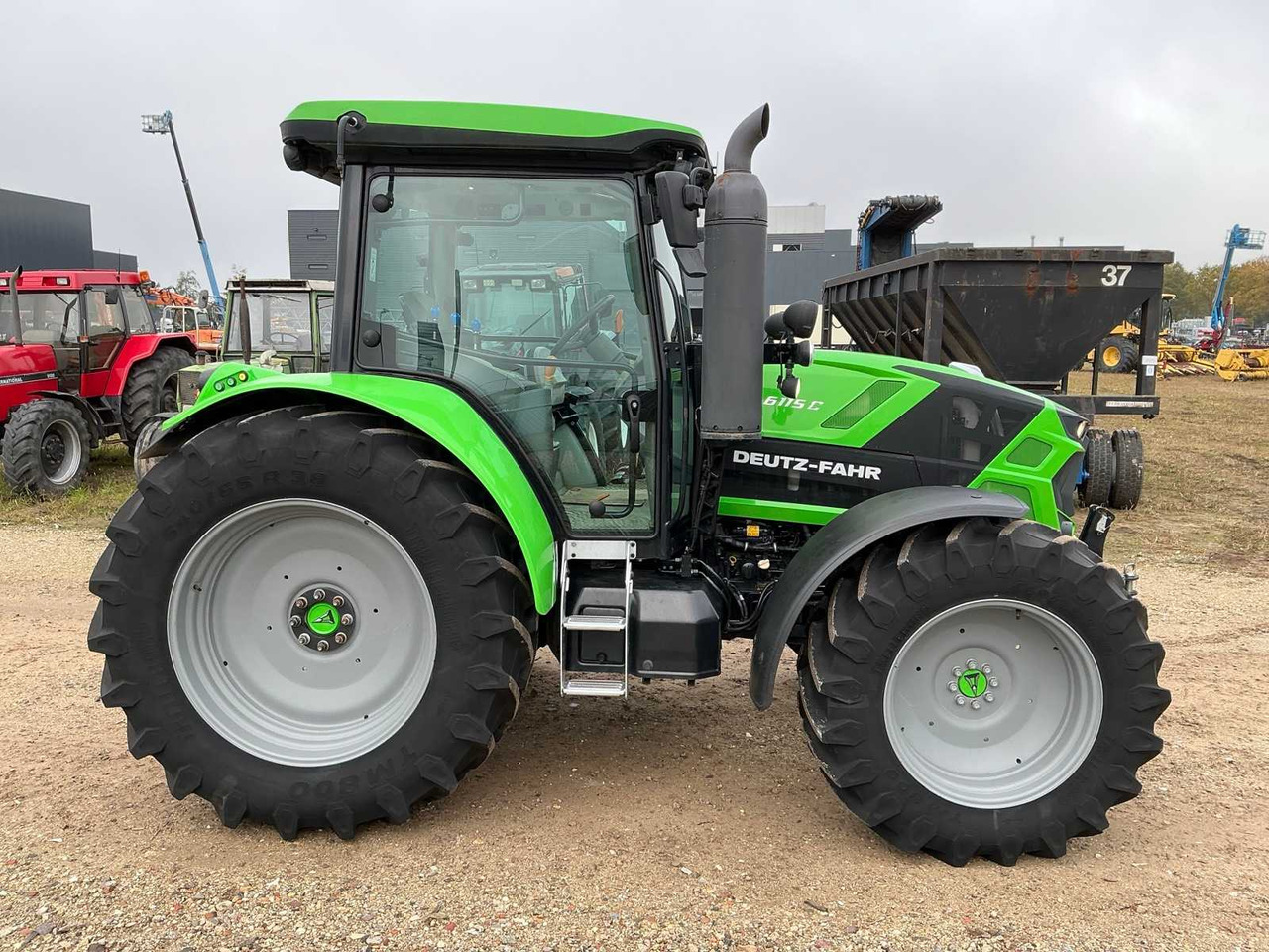 Deutz-Fahr 6115C - Traktor: foto 5 Deutz-Fahr 6115C - Traktor: foto 5