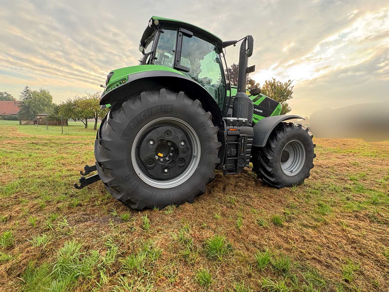 Deutz-Fahr 8280 TTV - Traktor: foto 4 Deutz-Fahr 8280 TTV - Traktor: foto 4