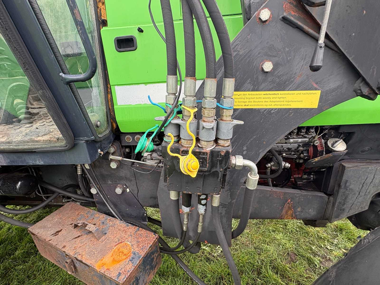 Deutz-Fahr DX 6.05 - Traktor: foto 4 Deutz-Fahr DX 6.05 - Traktor: foto 4
