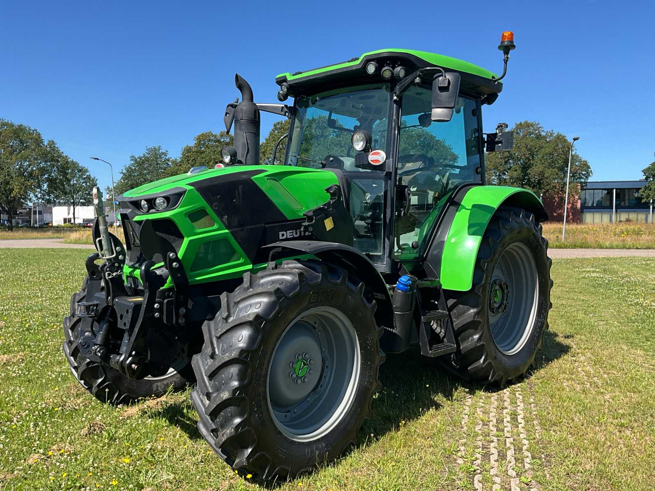 Deutz-fahr 6125 C TTV - Traktor: foto 1 Deutz-fahr 6125 C TTV - Traktor: foto 1