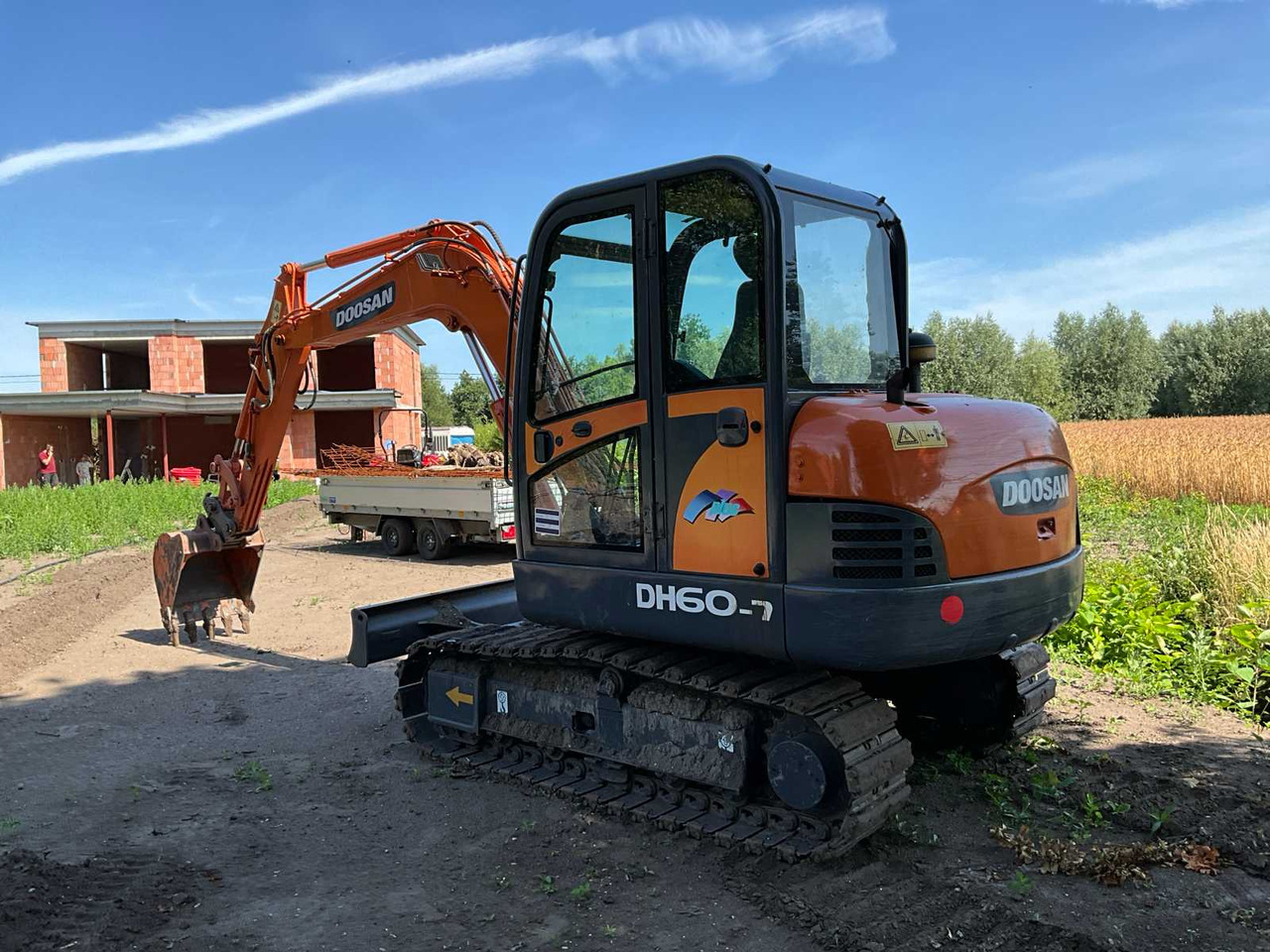 Doosan doosan Crawler exavator DH60-7 - Ekskavator me zinxhirë: foto 3 Doosan doosan Crawler exavator DH60-7 - Ekskavator me zinxhirë: foto 3