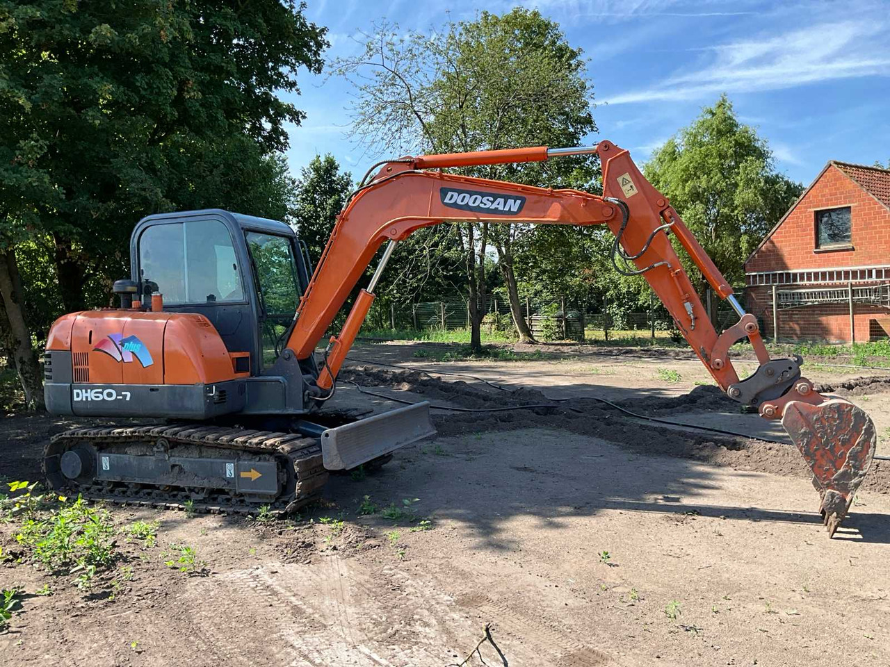 Doosan doosan Crawler exavator DH60-7 - Ekskavator me zinxhirë: foto 5 Doosan doosan Crawler exavator DH60-7 - Ekskavator me zinxhirë: foto 5