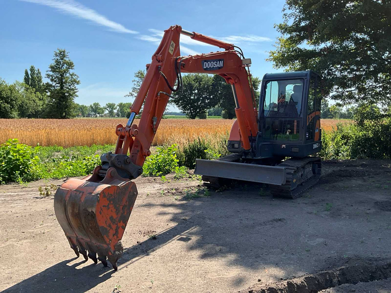 Doosan doosan Crawler exavator DH60-7 - Ekskavator me zinxhirë: foto 1 Doosan doosan Crawler exavator DH60-7 - Ekskavator me zinxhirë: foto 1