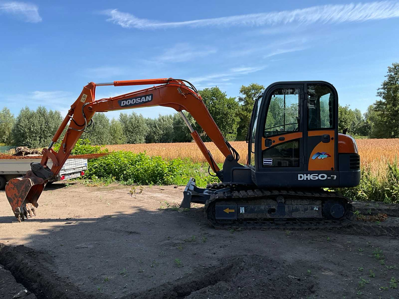 Doosan doosan Crawler exavator DH60-7 - Ekskavator me zinxhirë: foto 2 Doosan doosan Crawler exavator DH60-7 - Ekskavator me zinxhirë: foto 2