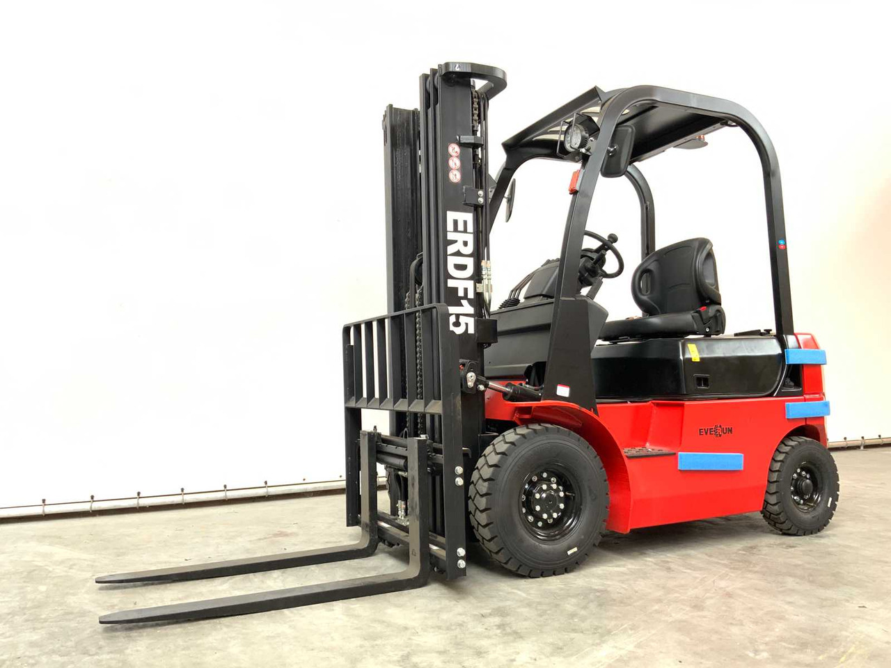 EVERUN - 2024 - ERDF15 - FORKLIFT 1.5T DIESEL - Pirun ngritës: foto 2 EVERUN - 2024 - ERDF15 - FORKLIFT 1.5T DIESEL - Pirun ngritës: foto 2