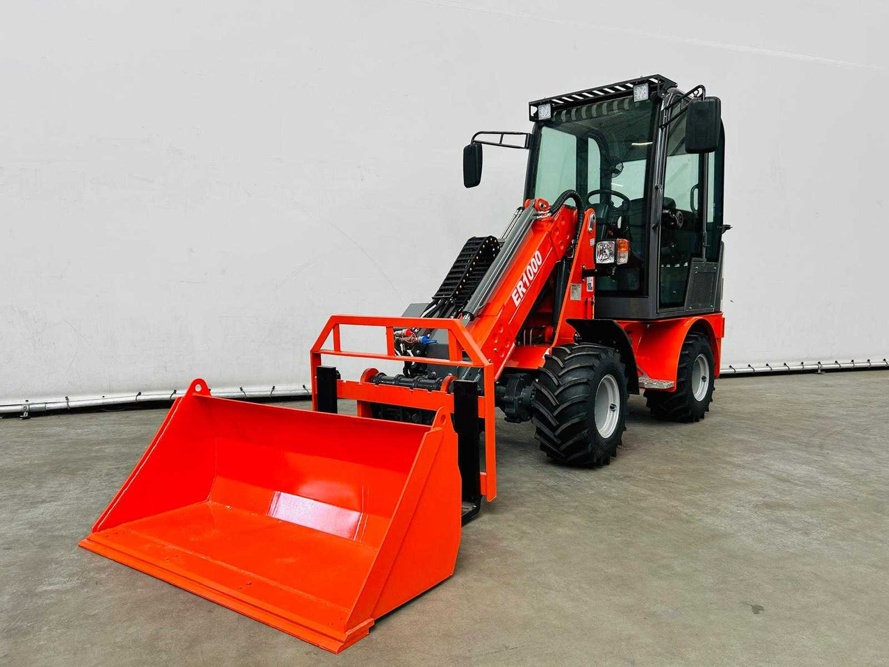EVERUN - 2025 - ER1000 - TELESCOPIC ARTICULATED WHEEL LOADER KUBOTA EURO5 - Fadrom me goma: foto 2 EVERUN - 2025 - ER1000 - TELESCOPIC ARTICULATED WHEEL LOADER KUBOTA EURO5 - Fadrom me goma: foto 2