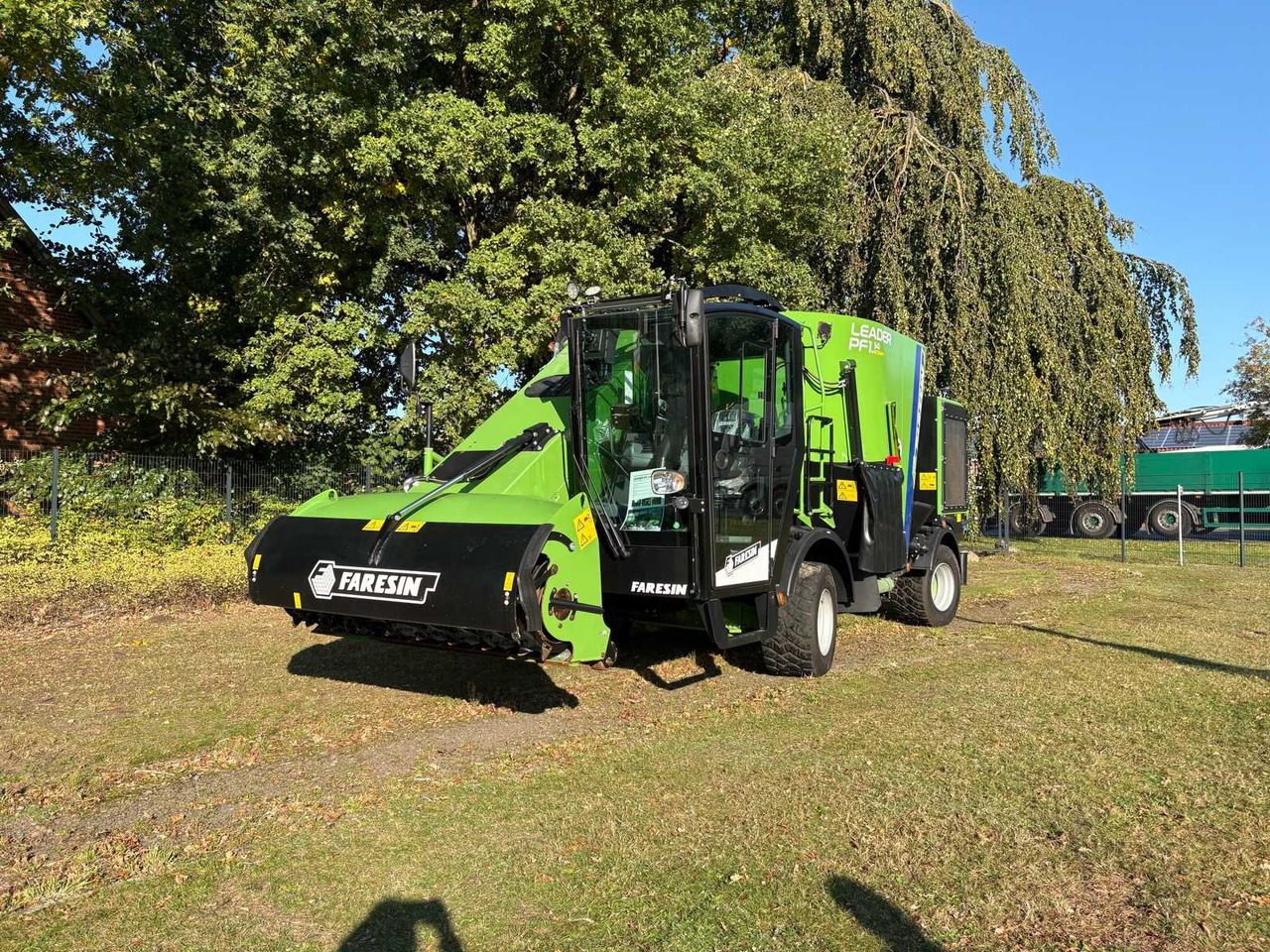 Faresin Leader PF 1.14B Ecomix ST5 - Vagon për përzierjen e foragjereve: foto 1 Faresin Leader PF 1.14B Ecomix ST5 - Vagon për përzierjen e foragjereve: foto 1