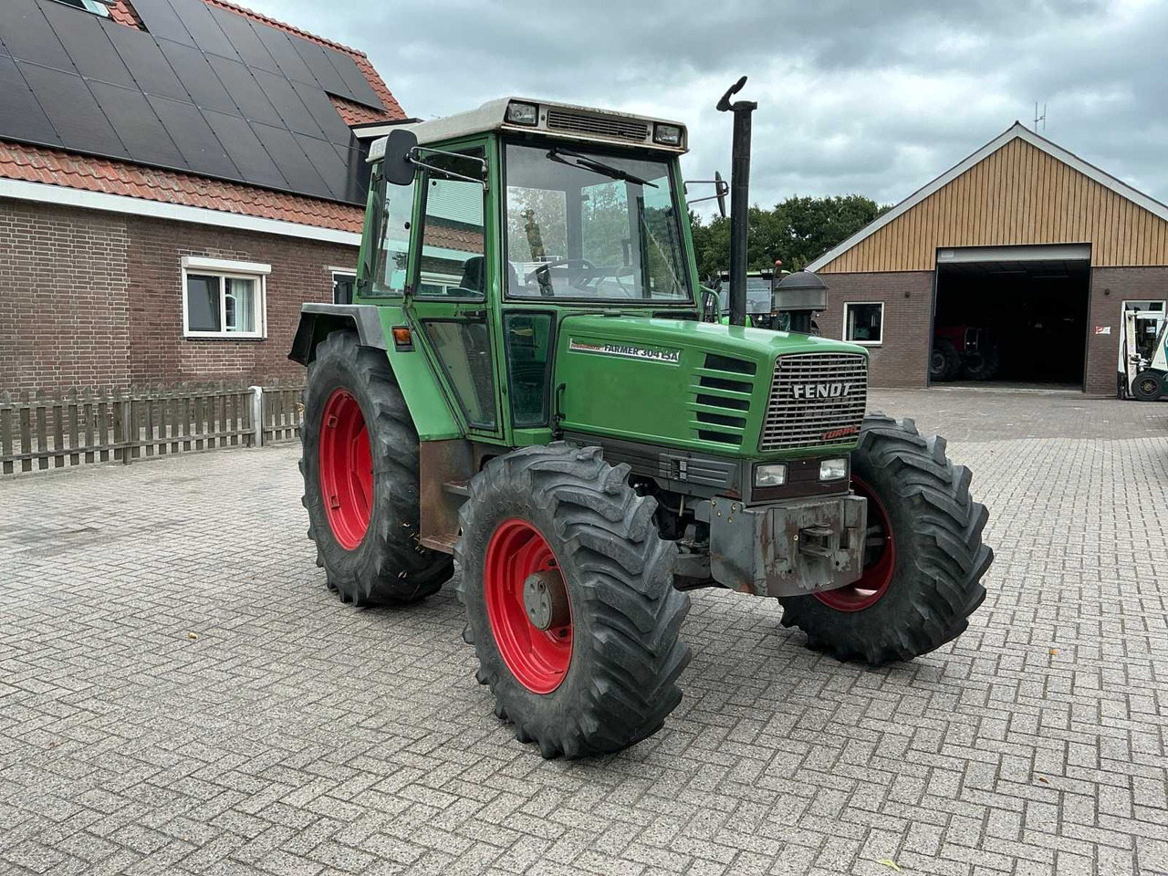 Fendt 304 LSA - Traktor: foto 5 Fendt 304 LSA - Traktor: foto 5
