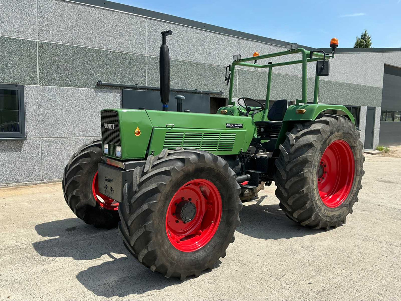 Fendt 611s - Traktor: foto 1 Fendt 611s - Traktor: foto 1