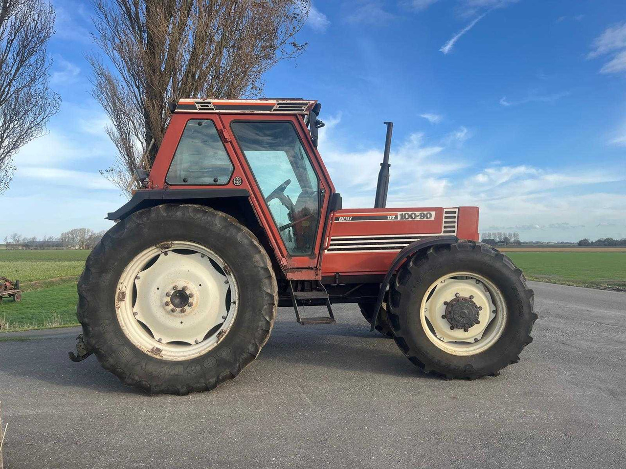 Fiat 1988 FIAT 100-90 DT ALL-WHEEL DRIVE AGRICULTURAL TRACTOR - Traktor: foto 5 Fiat 1988 FIAT 100-90 DT ALL-WHEEL DRIVE AGRICULTURAL TRACTOR - Traktor: foto 5