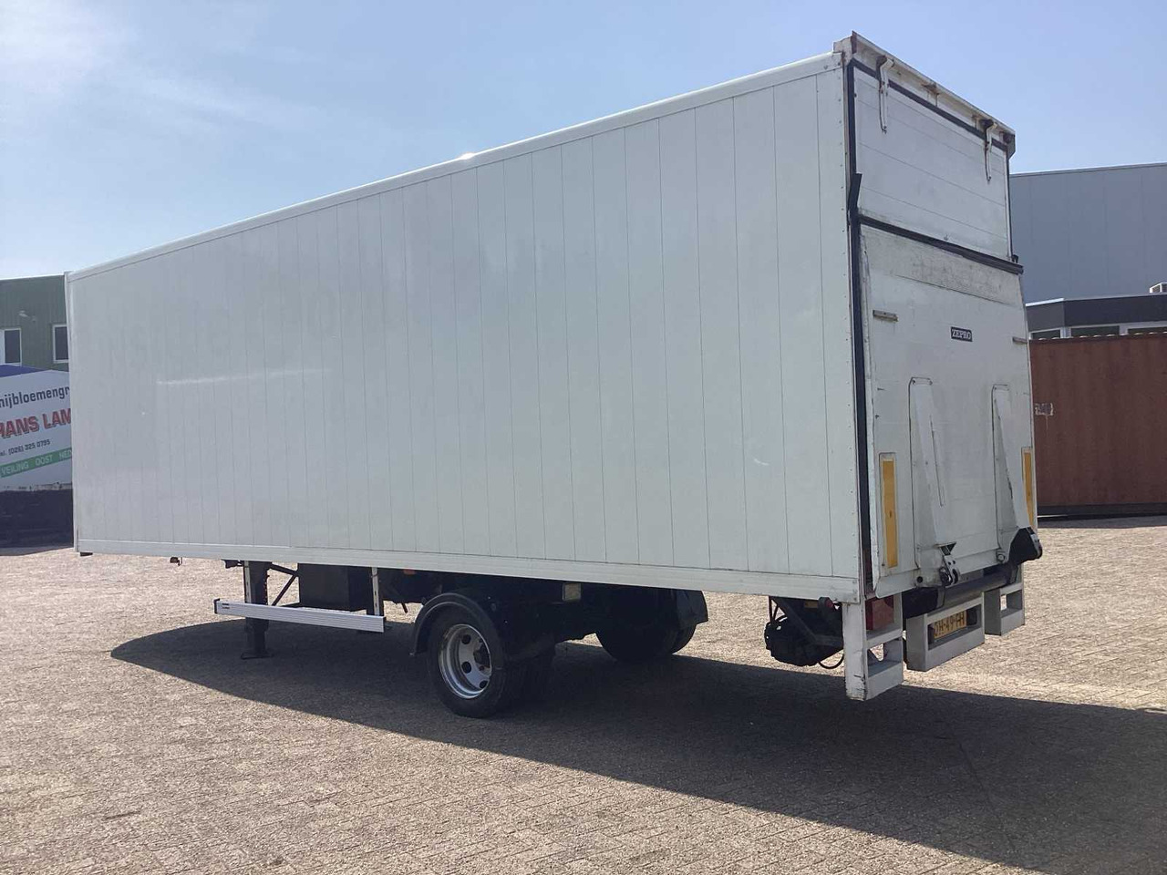 2003 TRACON UDEN STEERING AXLE SEMI-TRAILER - Gjysmë rimorkio: foto 2 2003 TRACON UDEN STEERING AXLE SEMI-TRAILER - Gjysmë rimorkio: foto 2